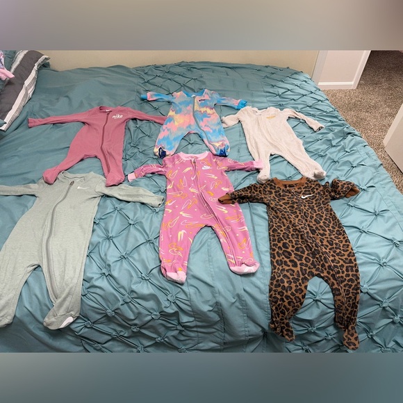 6 Month—6 Piece Nike Onesie Bundle - Picture 2 of 6